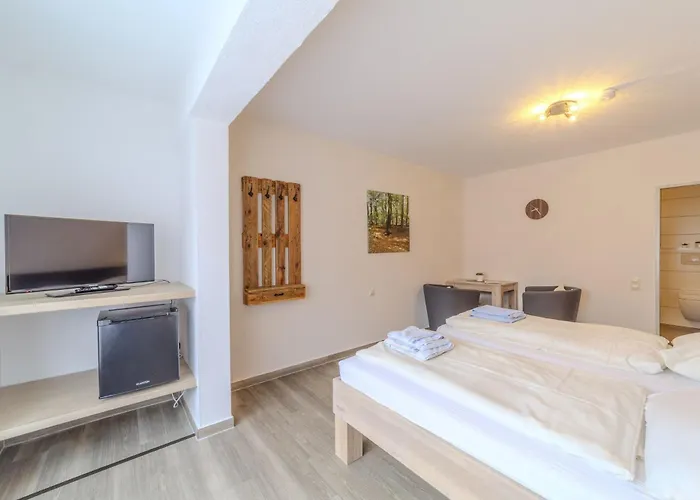 Familienhof Bruening - Doppelzimmer Waldesruh I *